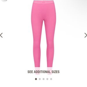 Skims leggings